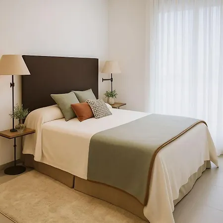 Les Deveses Grupoblazquez Апартаменти Денія